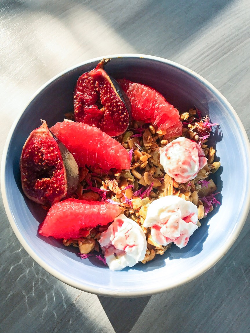 Granola et figues rôties par Echaloteandco - Crédit photo Echaloteandco