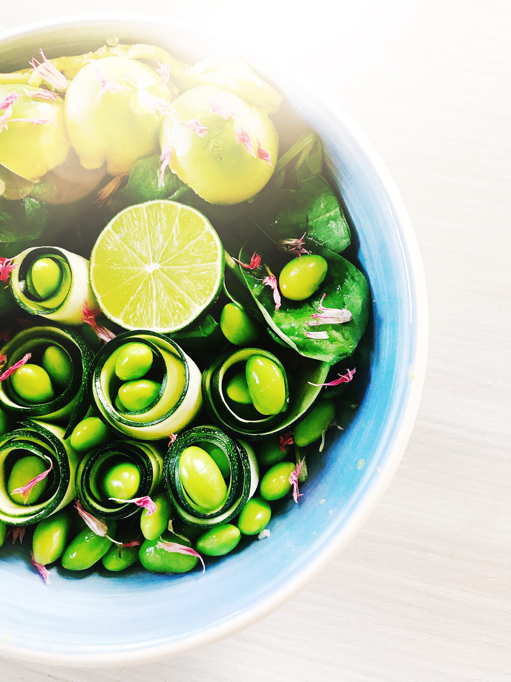 Superfood salad Echaloteandco - crédit photo Echaloteandco